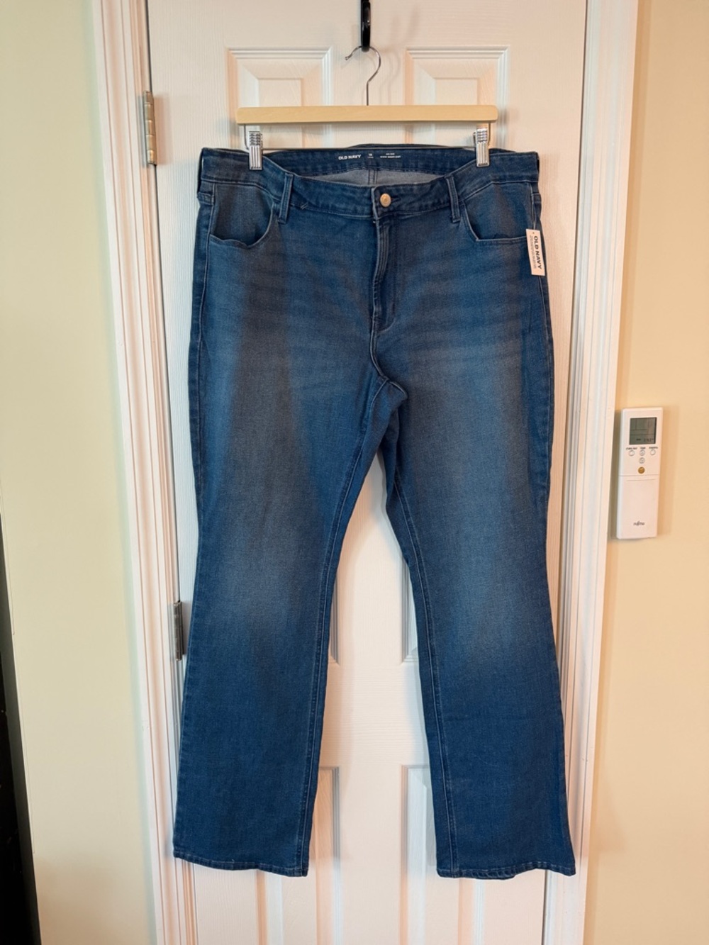 Old Navy Women’s Boot Cut Jeans - Dark Blue 18 Long